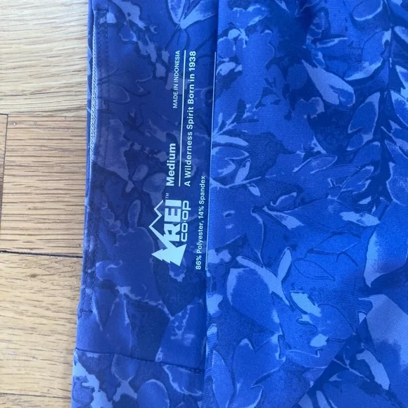 REI Leggings size medium - Picture 5 of 6